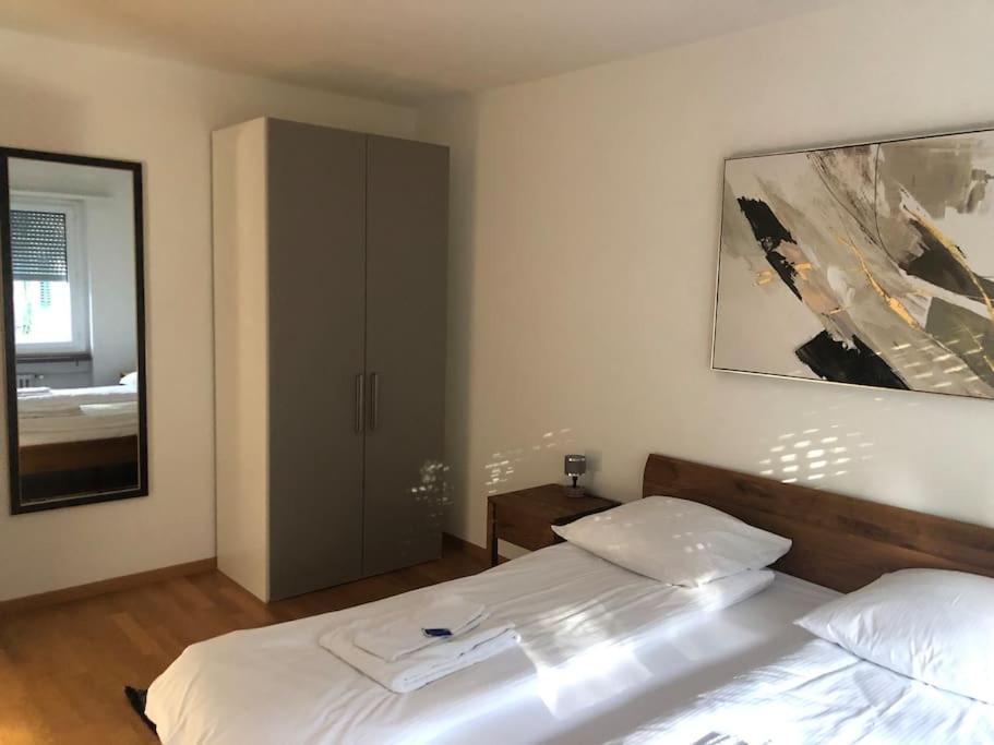 Cozy And Sunny 2br Flat In The Centre - Sky10 * Zürich